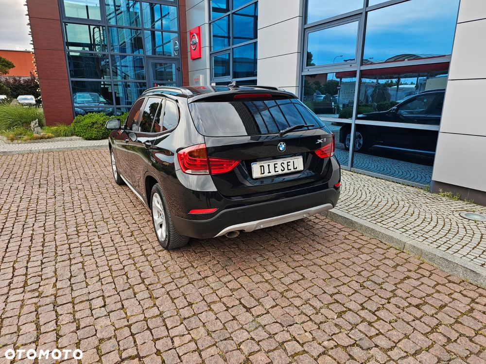 BMW X1 sDrive18d xLine - 11