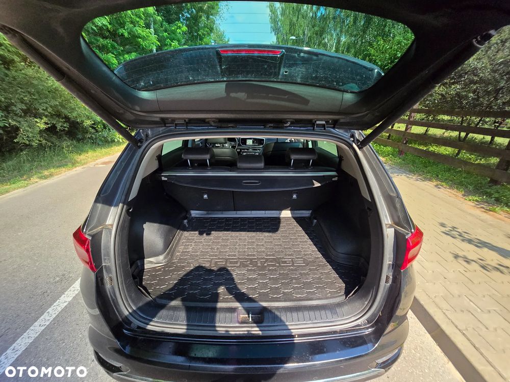 Kia Sportage 2.0 CRDI AWD Eco-Dynamics+ (48V M-H) PLATINUM - 27