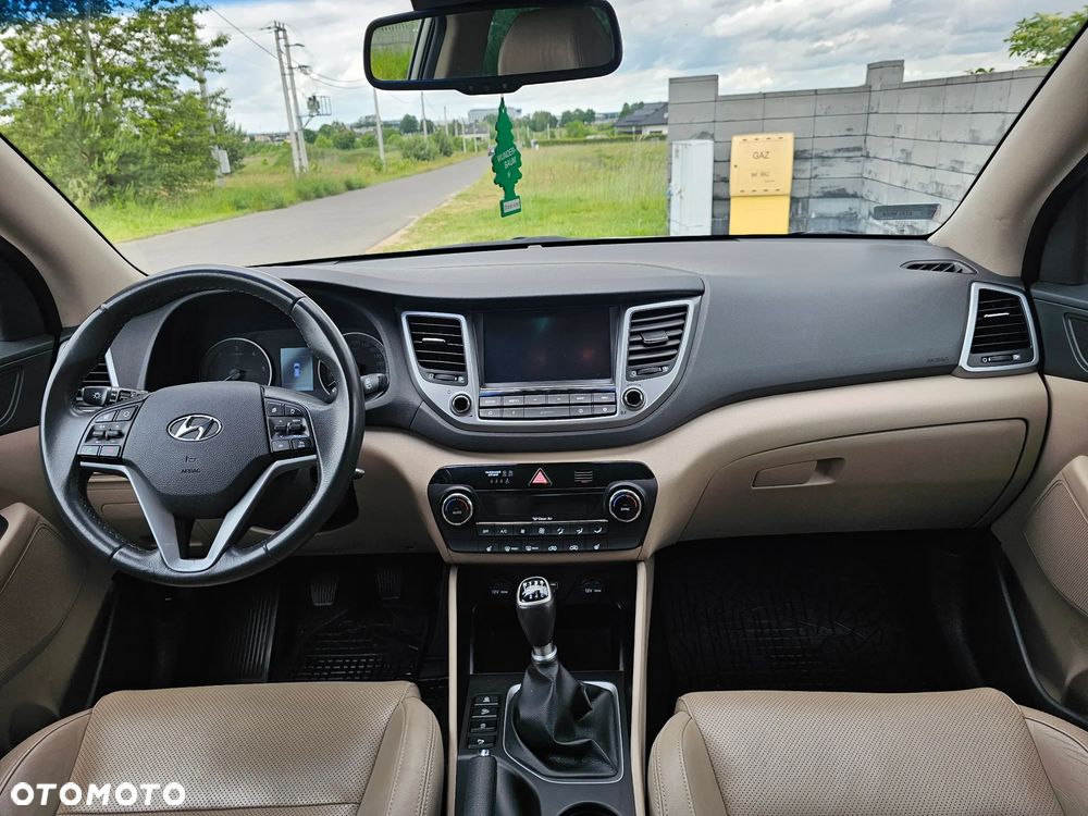 Hyundai Tucson 1.7 CRDI BlueDrive Style 2WD - 8