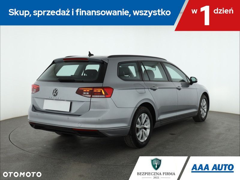 Volkswagen Passat Variant - 7