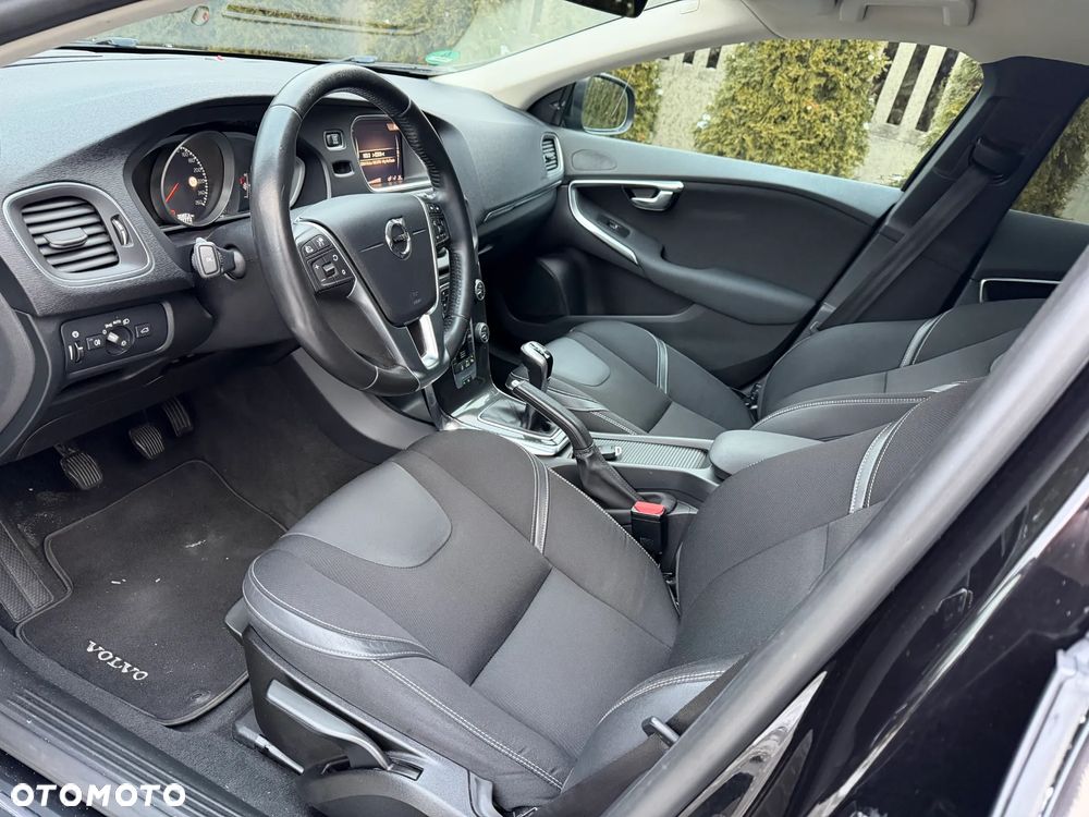 Volvo V40 D3 Drive-E Ocean Race - 19