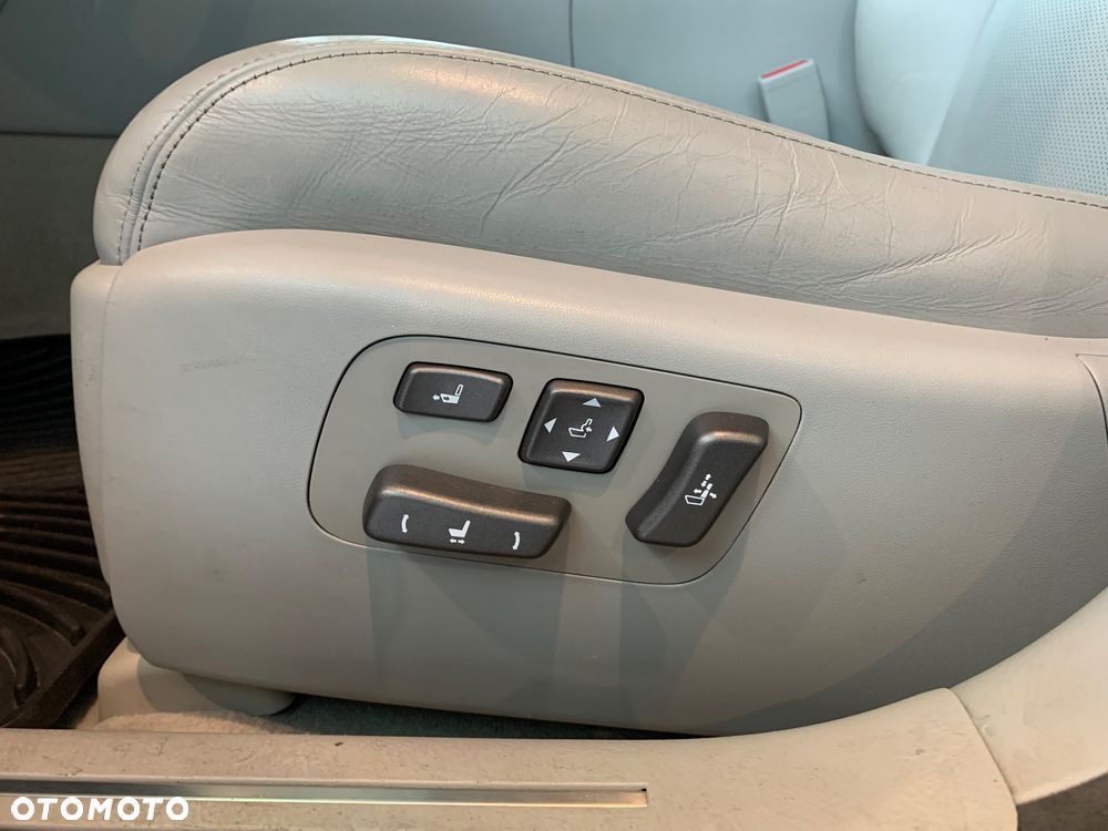 Lexus LS 460 Superior - 26