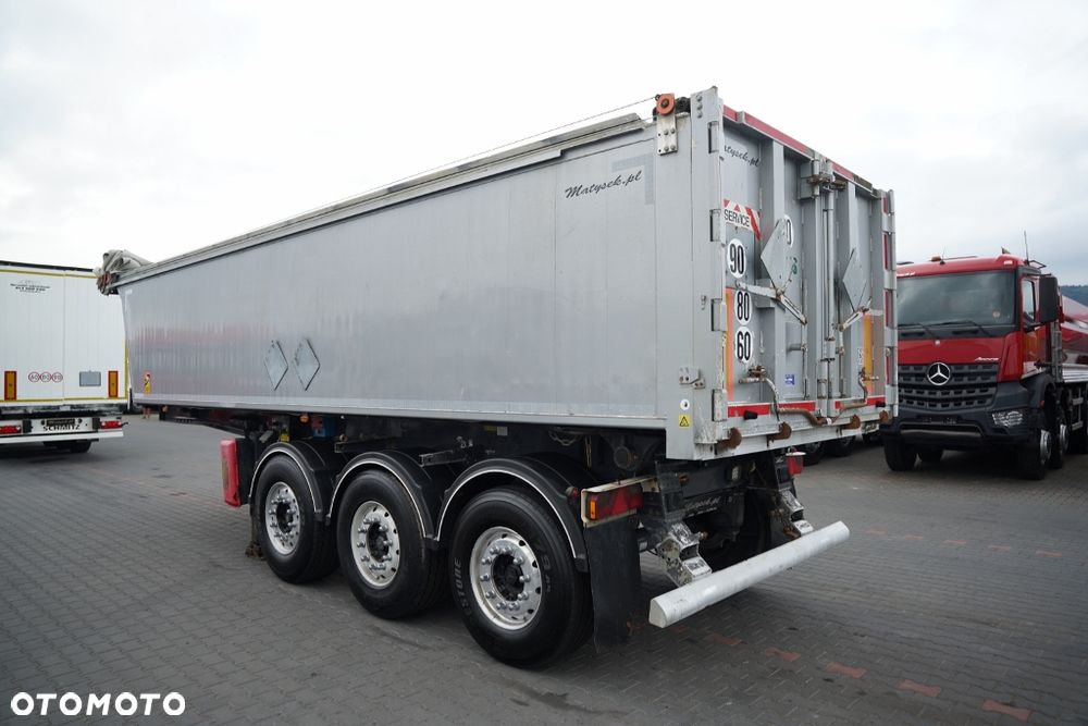 Stas / WYWROTKA - 28 m3 / ALUMINIOWA / OŚ PODNOSZONA / PLANDEKA ELEKTRYCZNA /   WAGA: 5 260 KG / / - 3