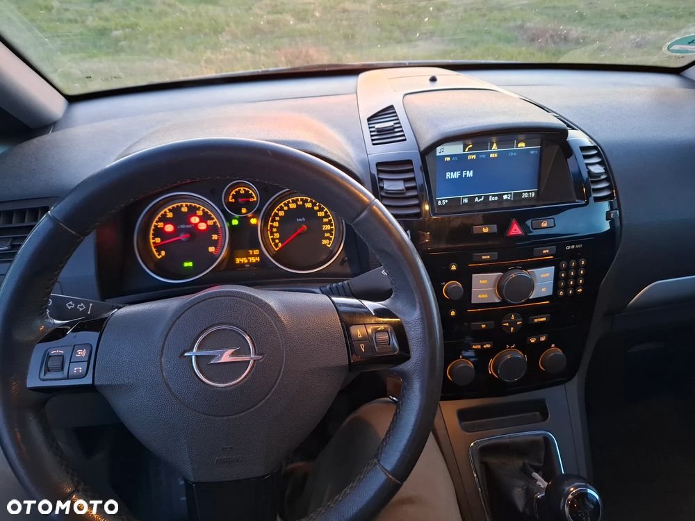Opel Zafira 1.8 Easytronic Cosmo - 9