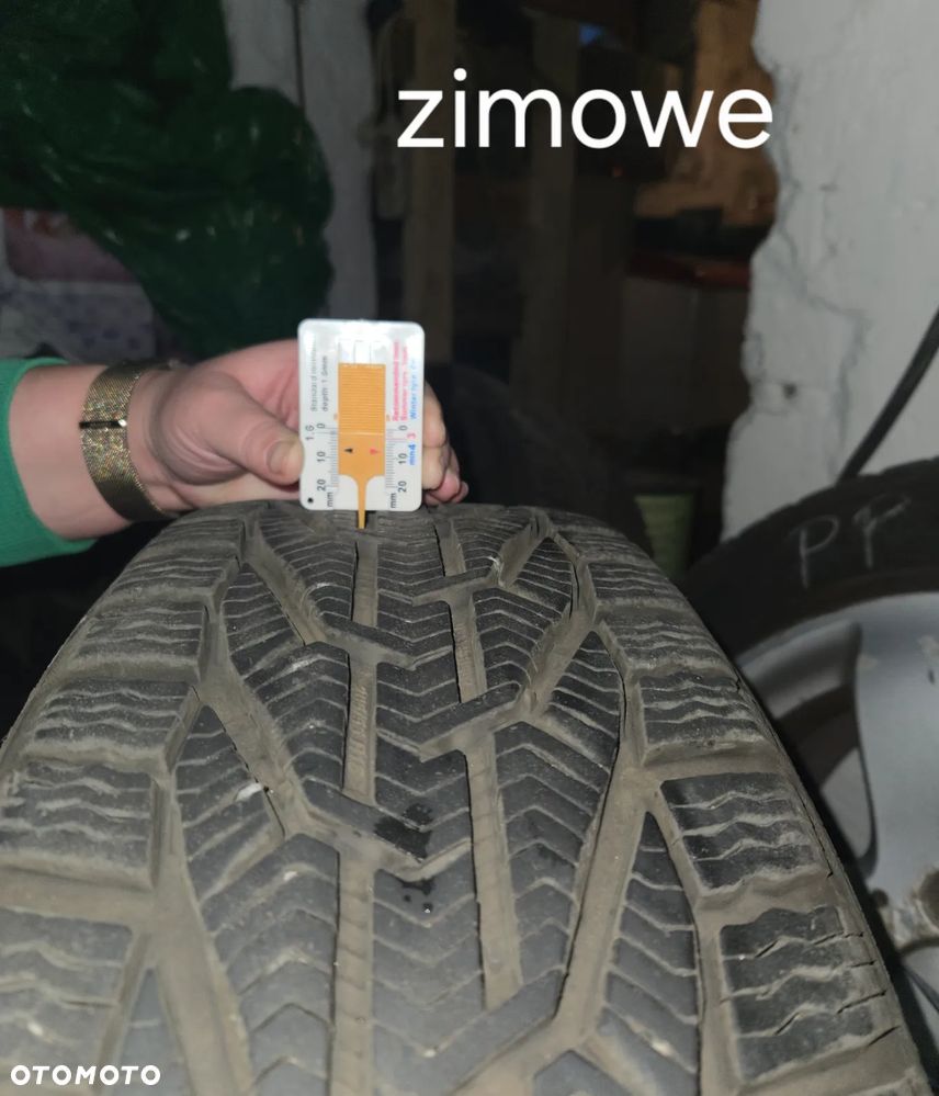 Mercedes-Benz Klasa E - 23