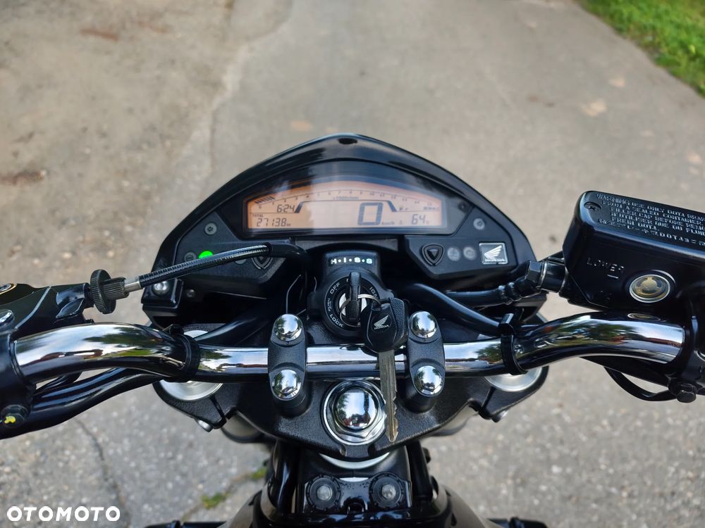Honda CB - 8