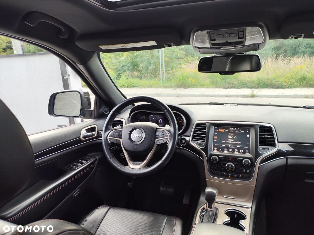 Jeep Grand Cherokee - 17