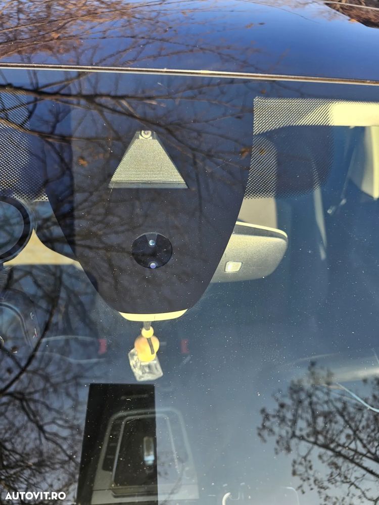 Volkswagen Passat 2.0 TDI DSG (BlueMotion Technology) Comfortline - 9