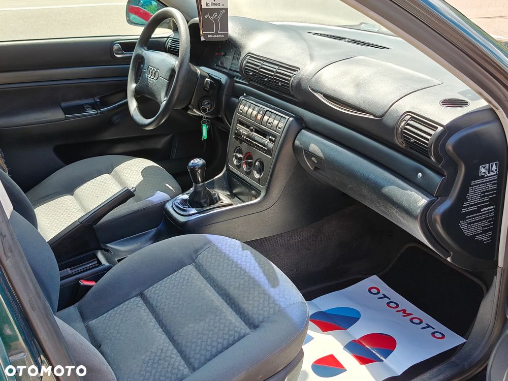 Audi A4 Limousine - 7