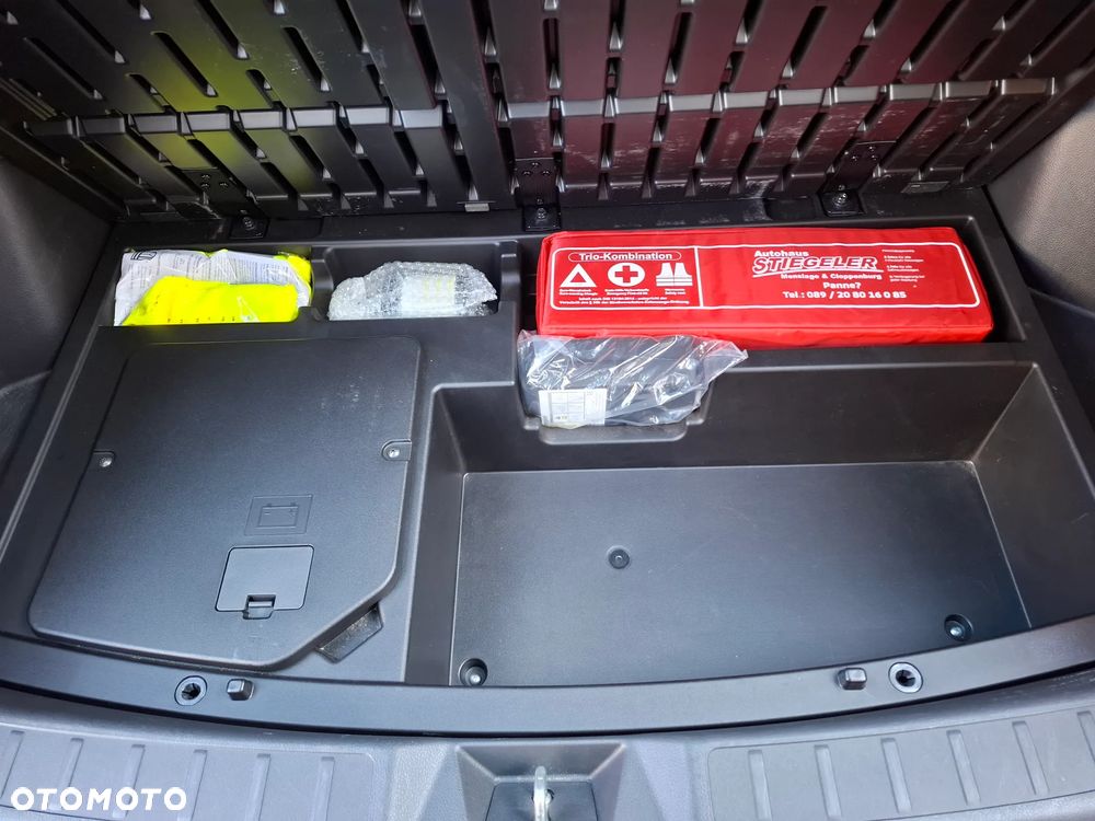 Mitsubishi Eclipse Cross - 32