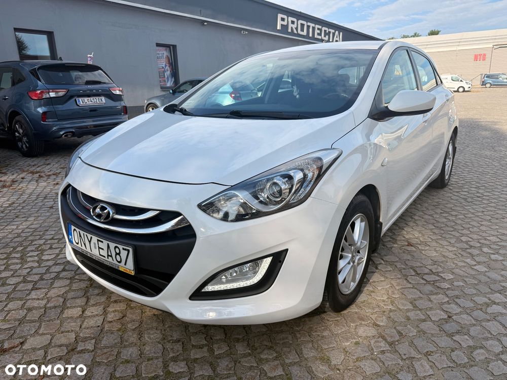 Hyundai i30 1.6 D Comfort DCT - 17