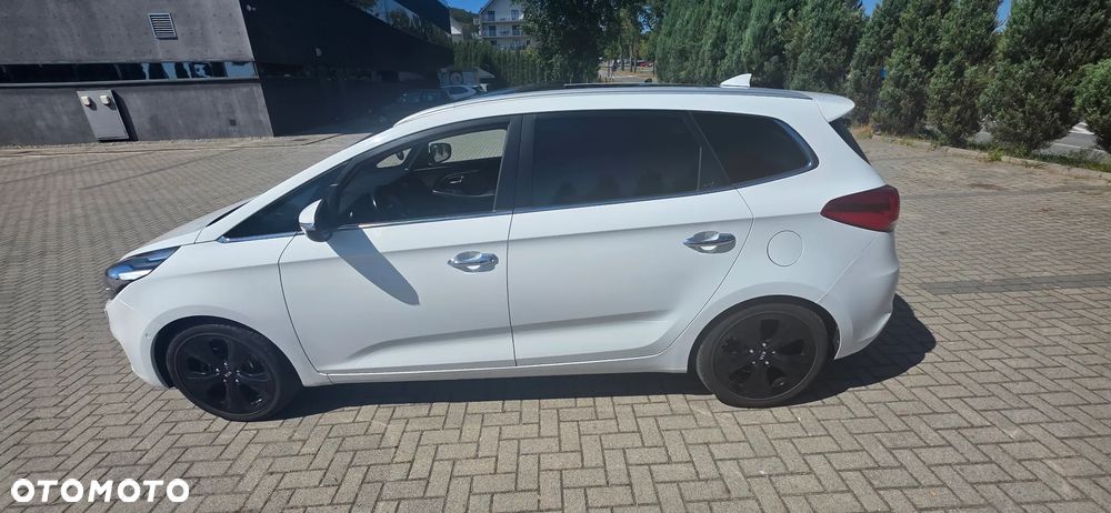 Kia Carens 1.7 CRDi 141 ISG Spirit - 14