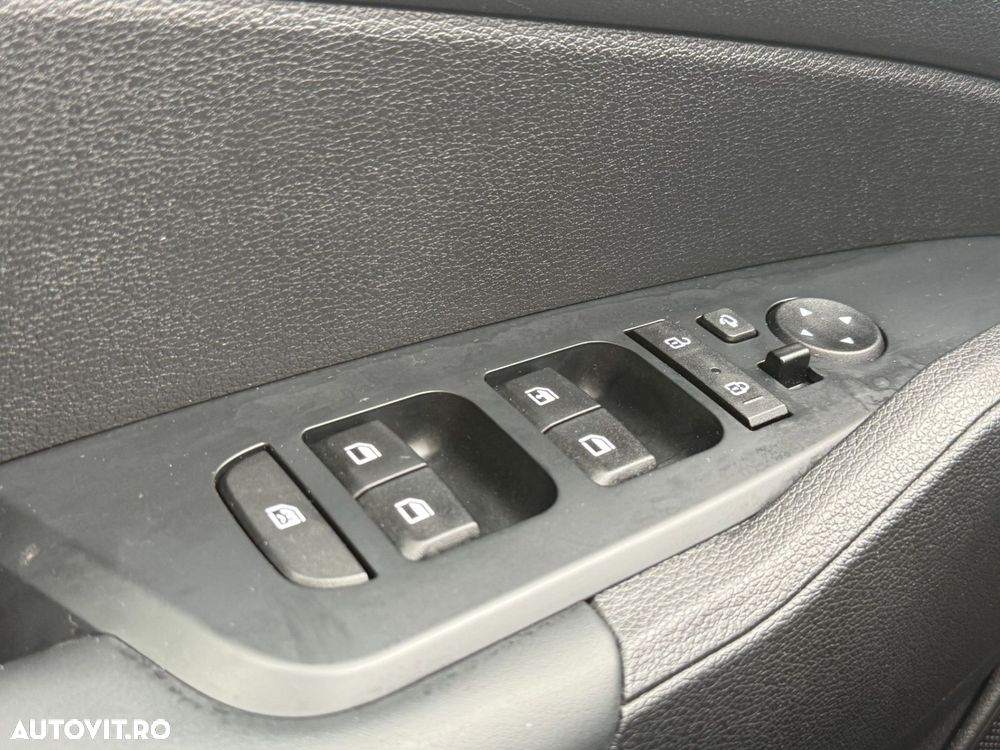 Kia Sportage 1.6 T-GDI 7DCT HP 4x2 Style - 20