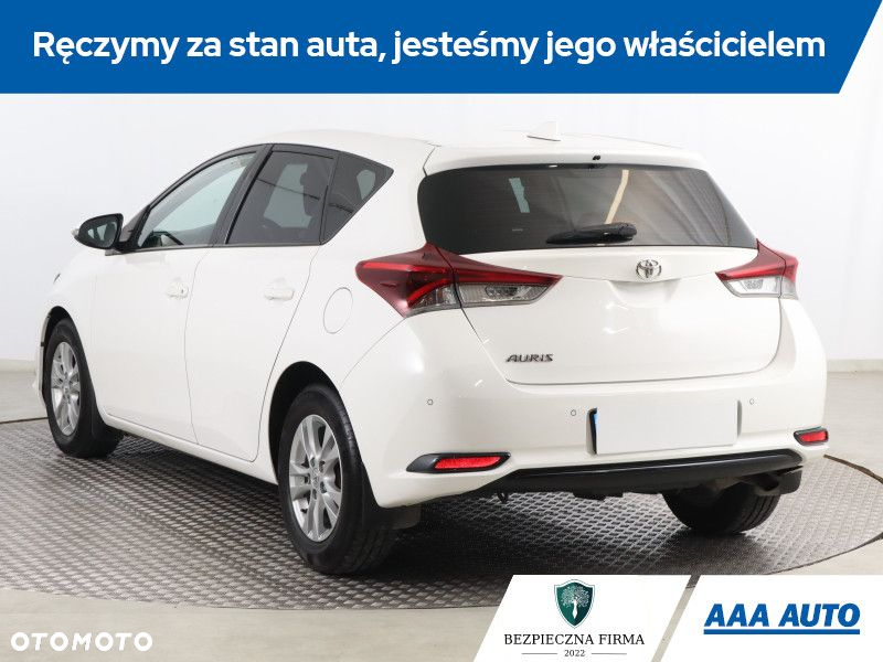 Toyota Auris - 5