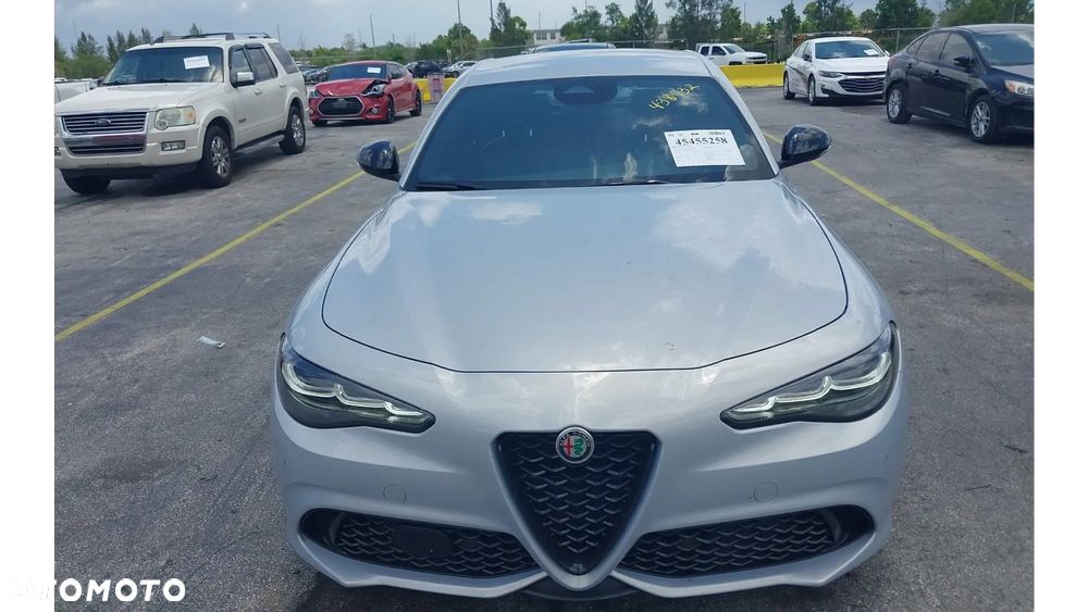 Alfa Romeo Giulia 2.0 Turbo Veloce - 9