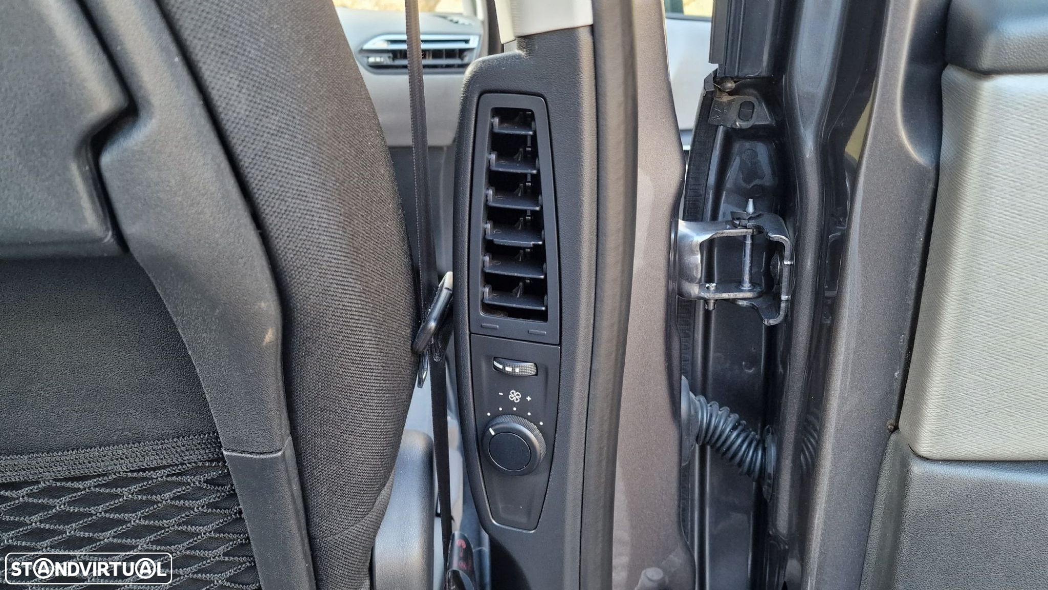 Citroën C4 Grand Picasso 1.6 BlueHDi Shine - 26