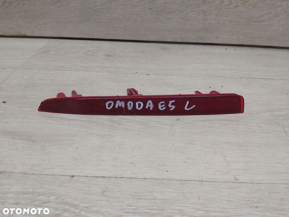 OMODA 5 E5 C5 lampka odblask zderzaka lewy tył 605001035AA - 2