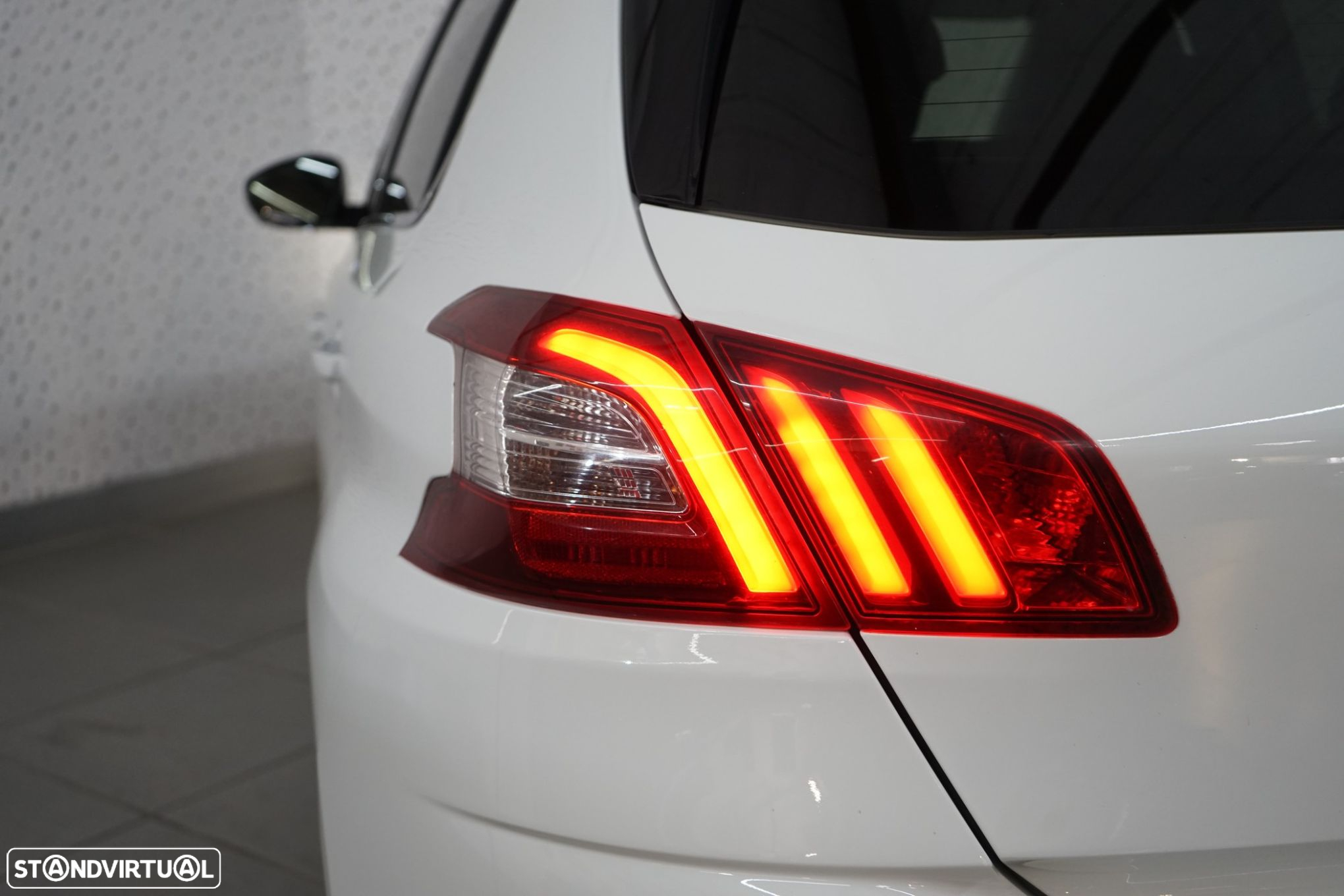 Peugeot 308 1.6 BlueHDi Allure J18 - 8