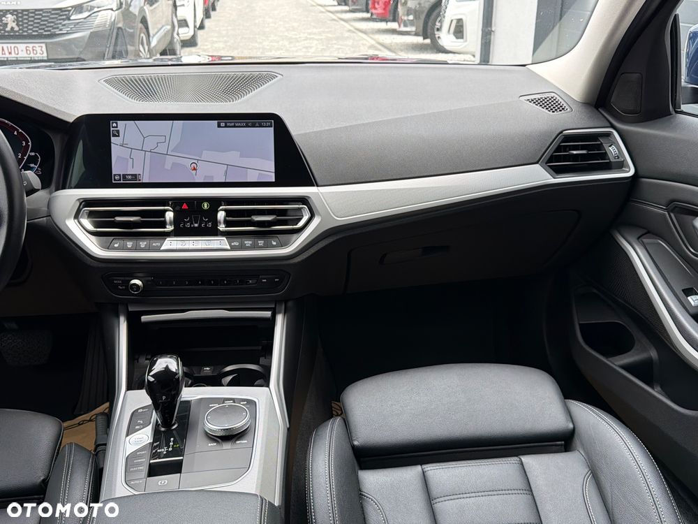 BMW Seria 3 320e Sport Line - 8