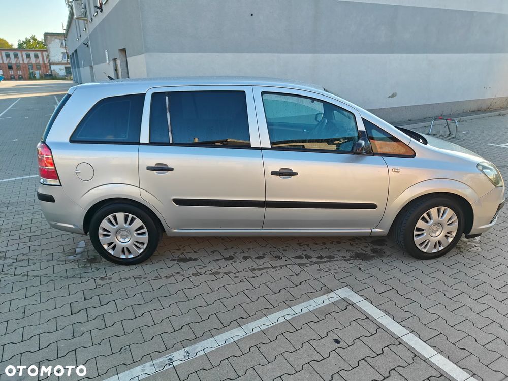 Opel Zafira 1.8 Family - 3