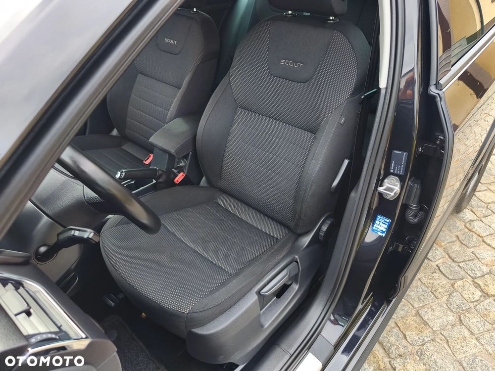 Skoda Octavia 2.0 TDI 4x4 DSG Scout - 23