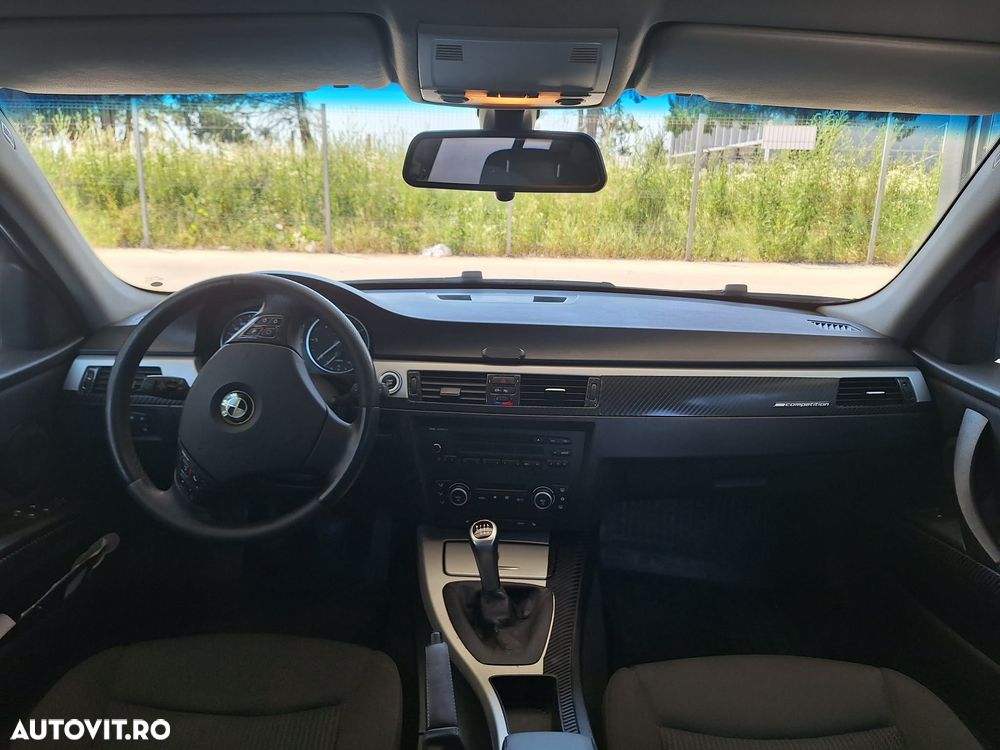 BMW Seria 3 320d - 21