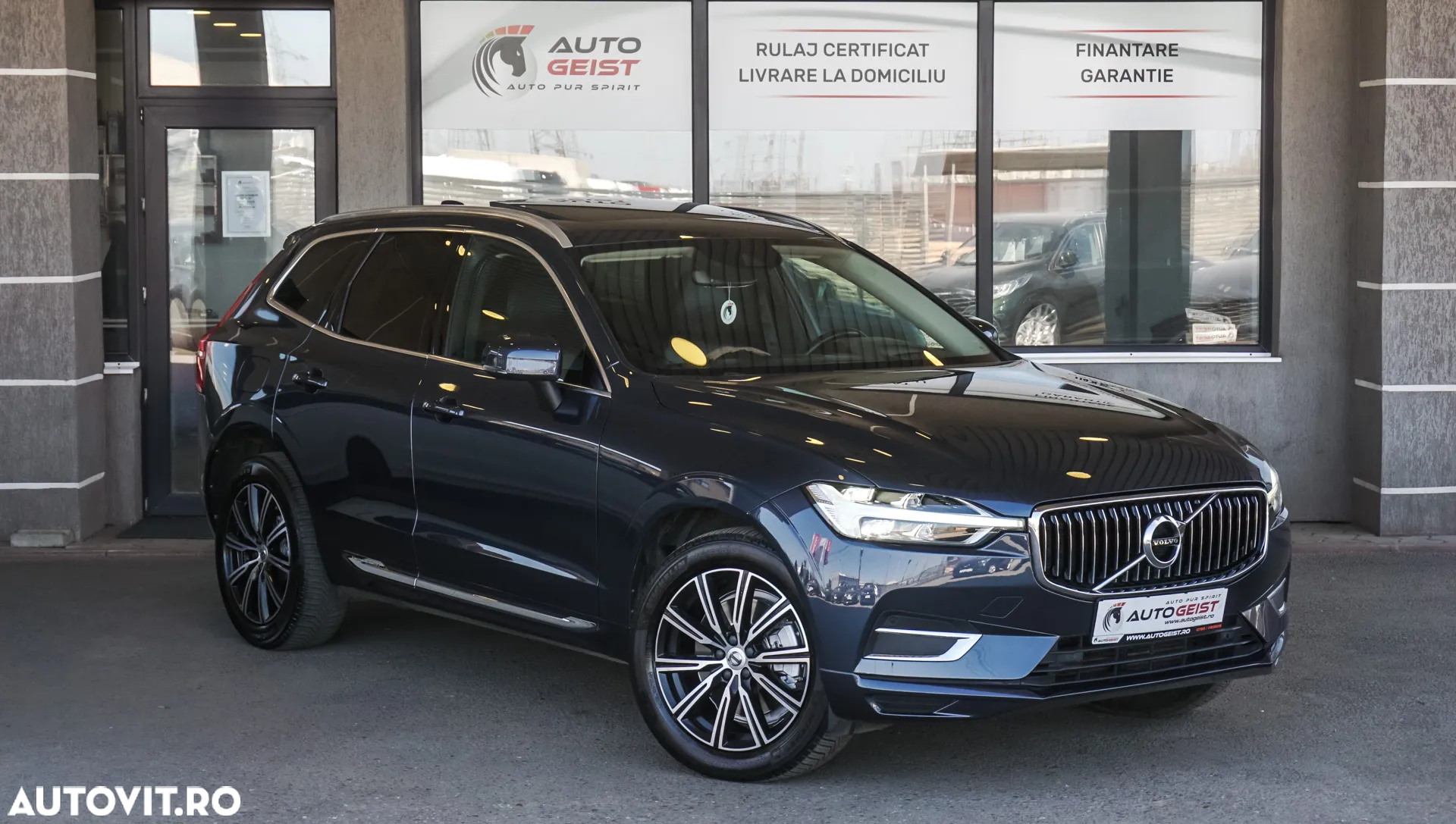 Volvo XC 60 D5 AWD Geartronic Inscription - 3