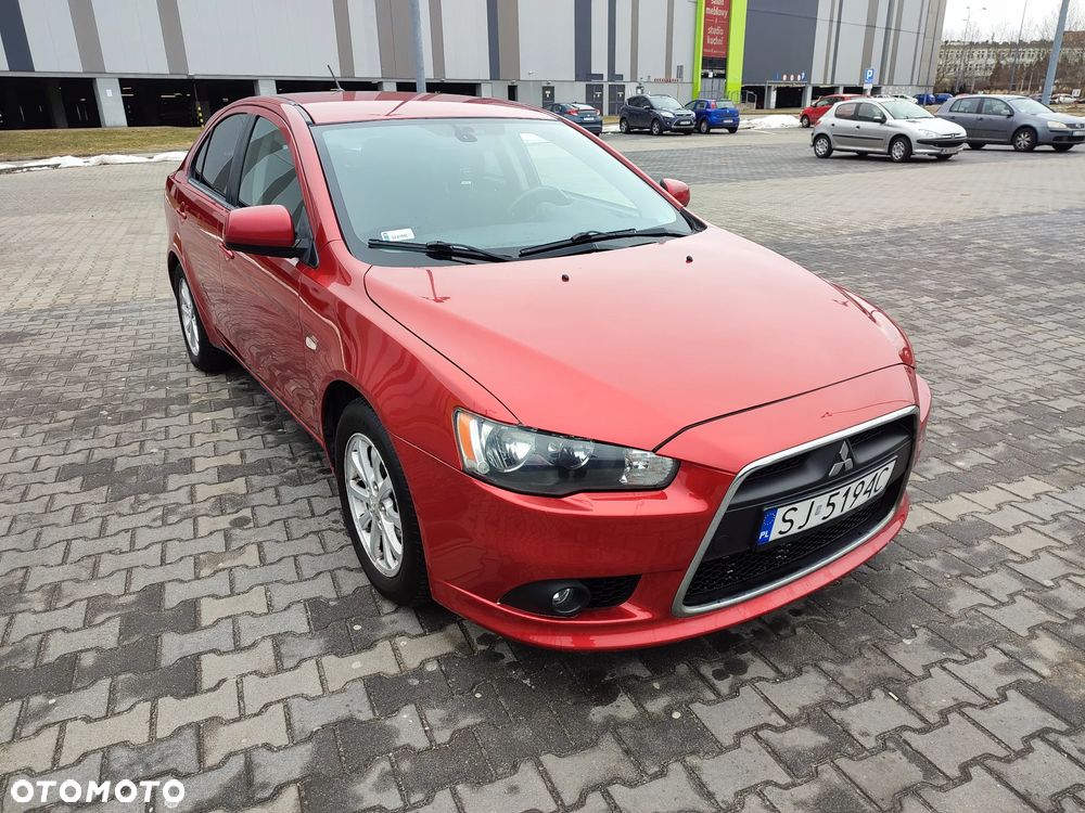 Mitsubishi Lancer 1.6 Inform - 1