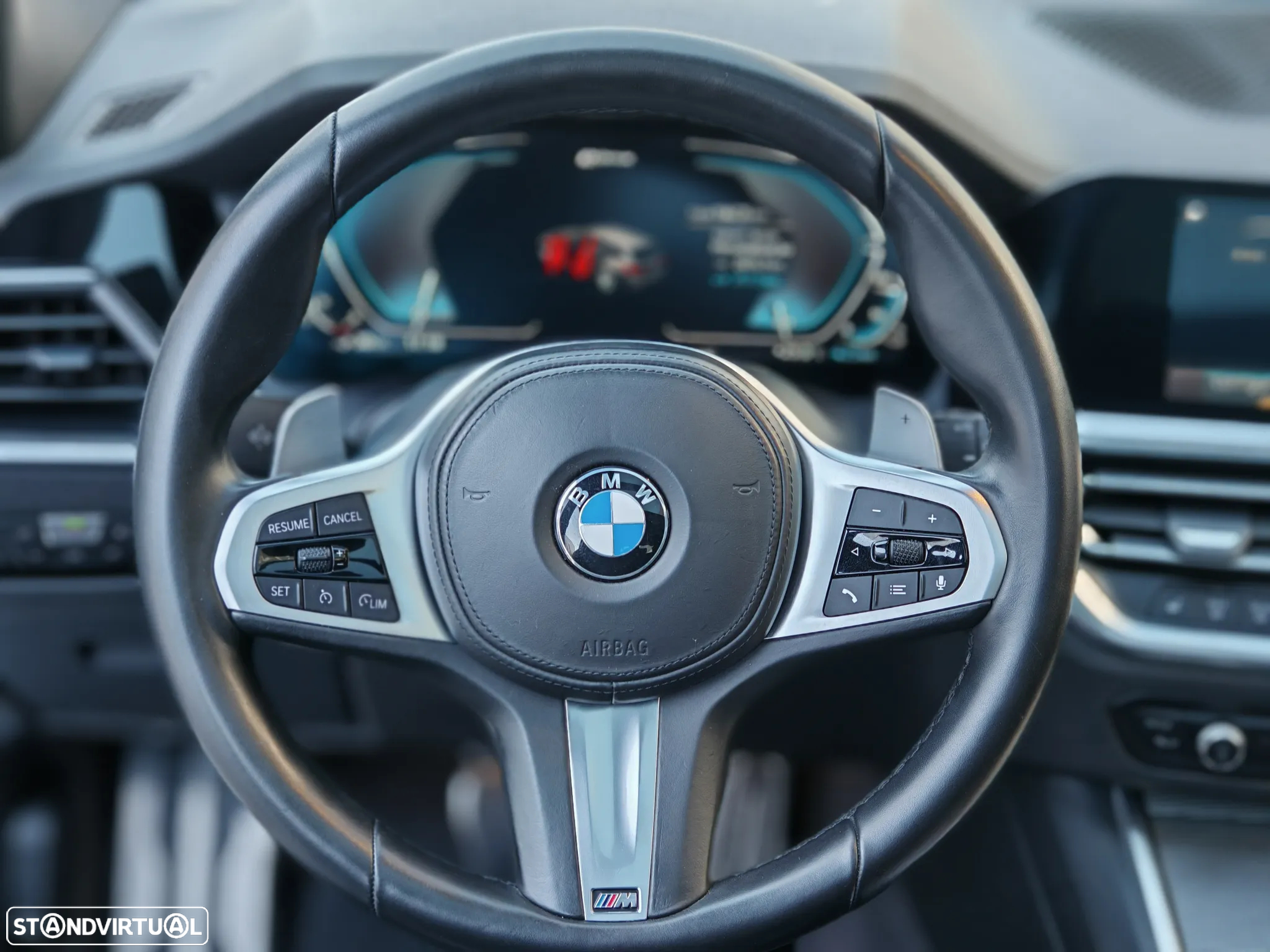 BMW 330 e Touring Pack M Auto - 26