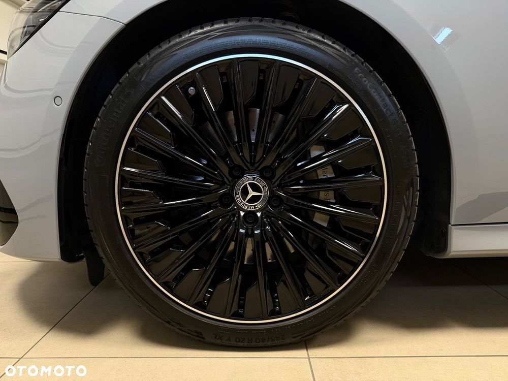 Mercedes-Benz Klasa E 220 d mHEV 4-Matic AMG 9G-Tronic - 36