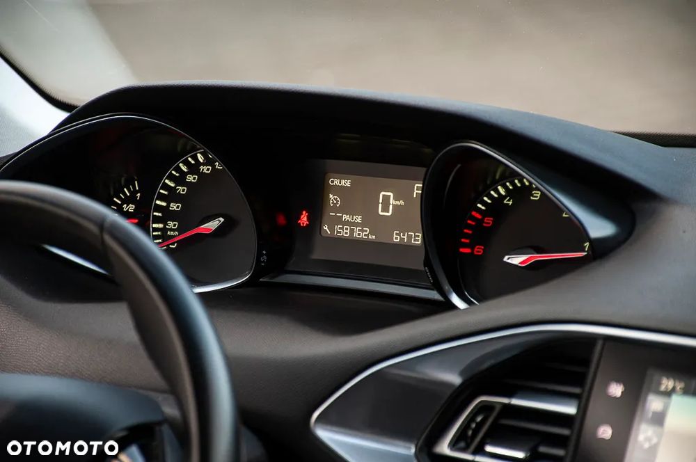 Peugeot 308 BlueHDi FAP 150 EAT6 Stop & Start Allure - 19