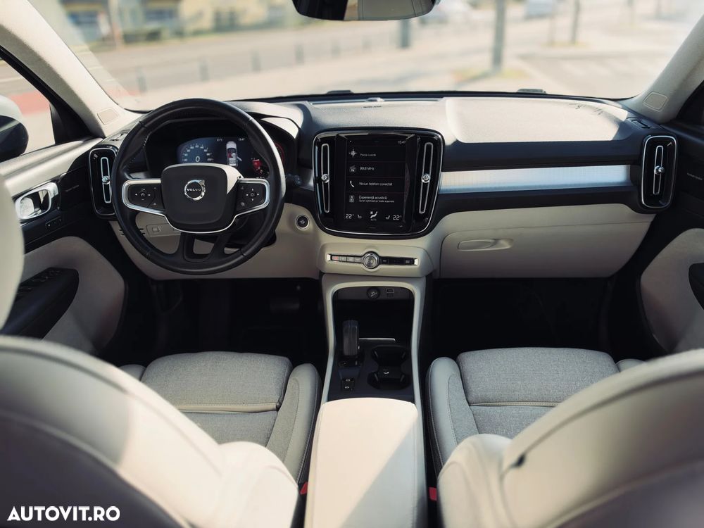 Volvo XC 40 D3 Geartronic Momentum Pro - 23