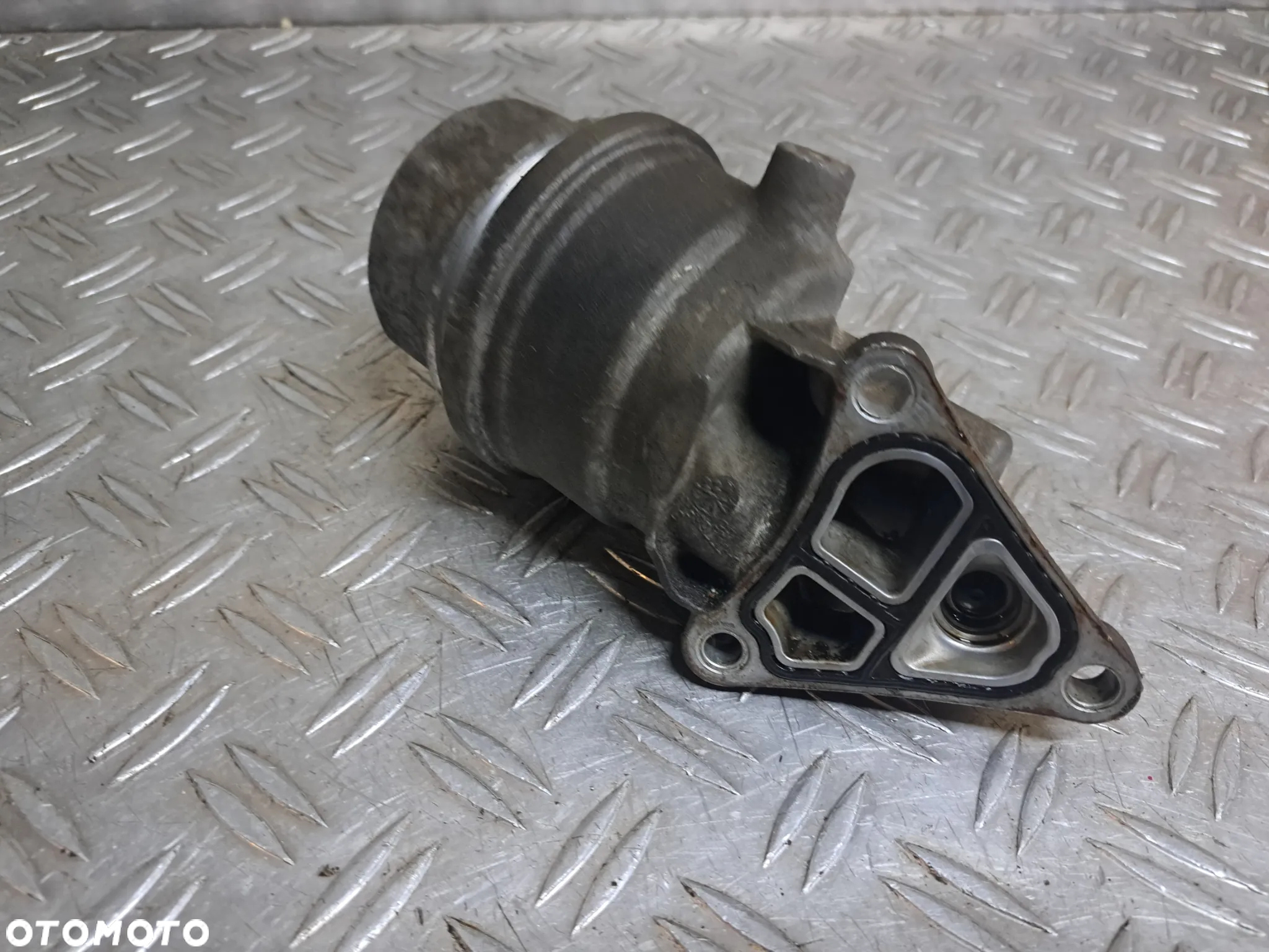Obudowa filtra oleju Mini Cooper R50 W10B16 - 2