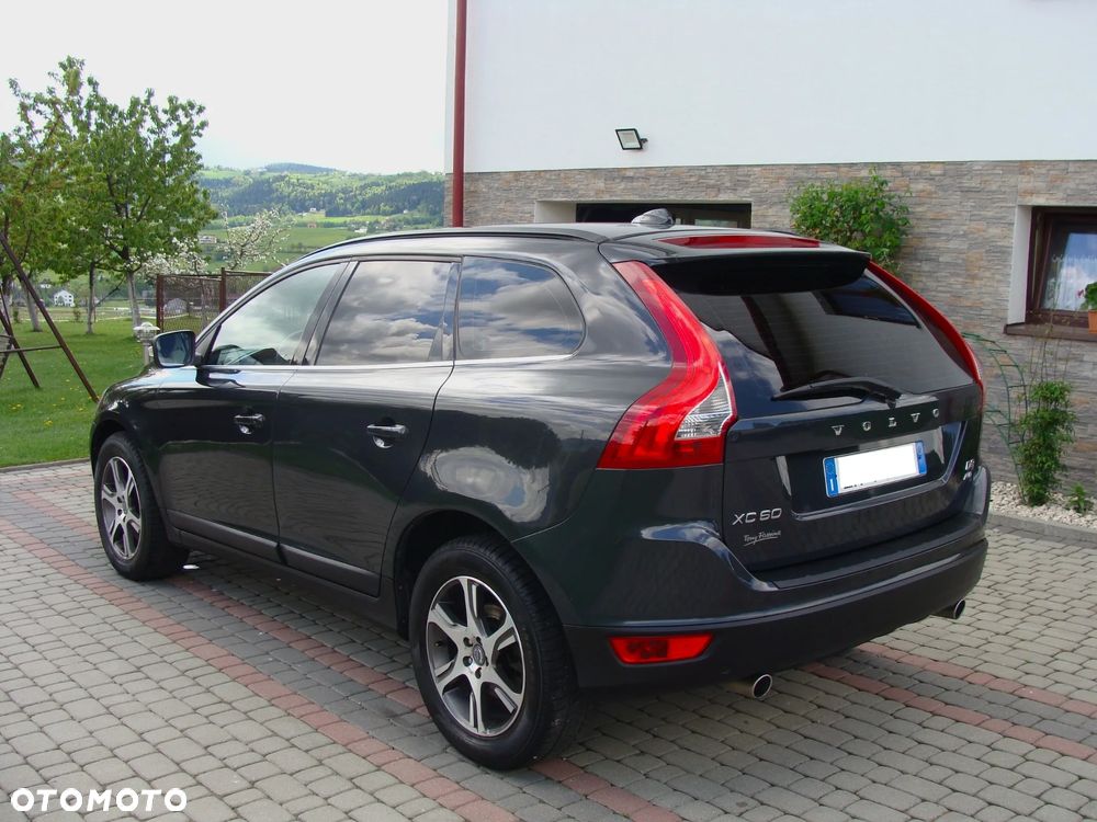 Volvo XC 60 D3 AWD Momentum - 14