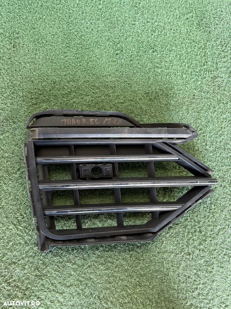 Grila laterala bara dreapta fata vw volkswagen Touareg 2017-2020 - 2