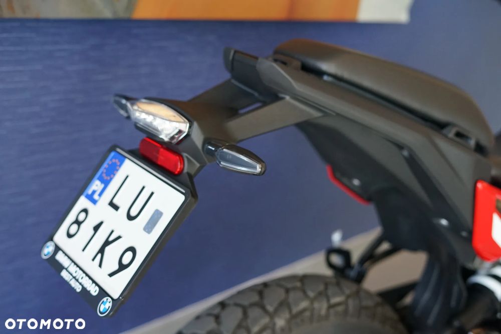 BMW F - 25