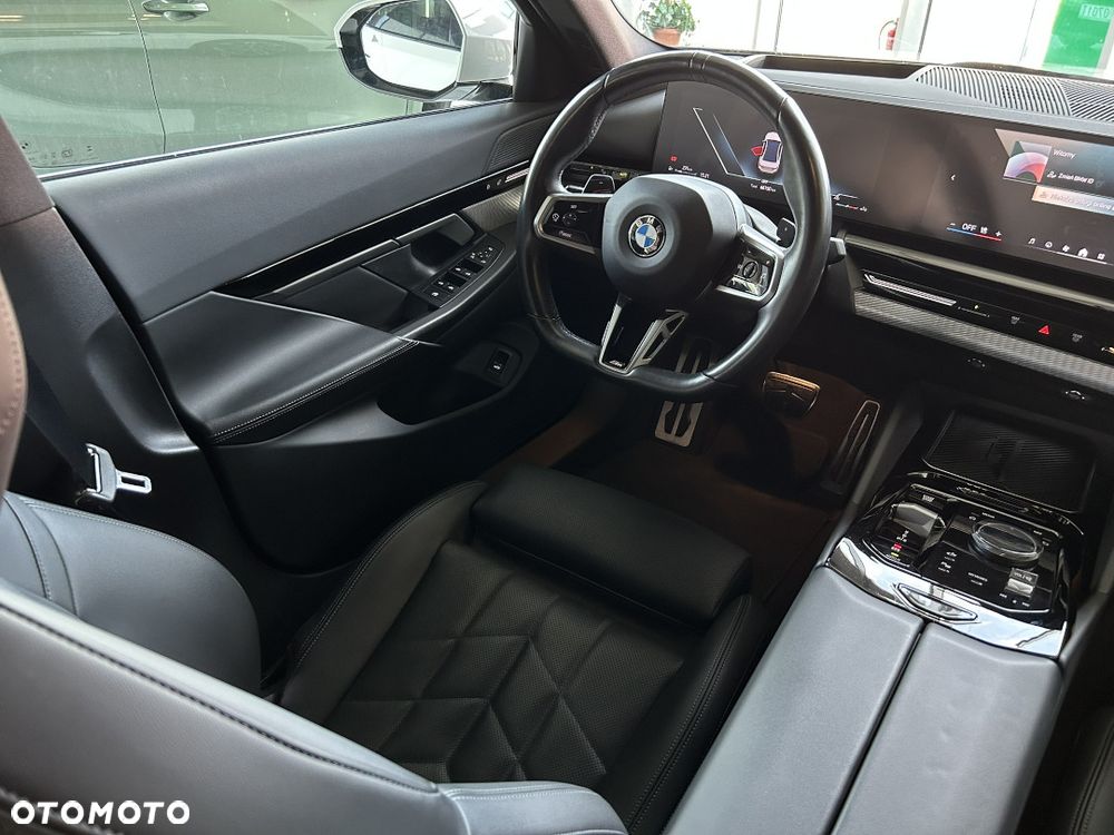 BMW Seria 5 520i mHEV M Sport sport - 12