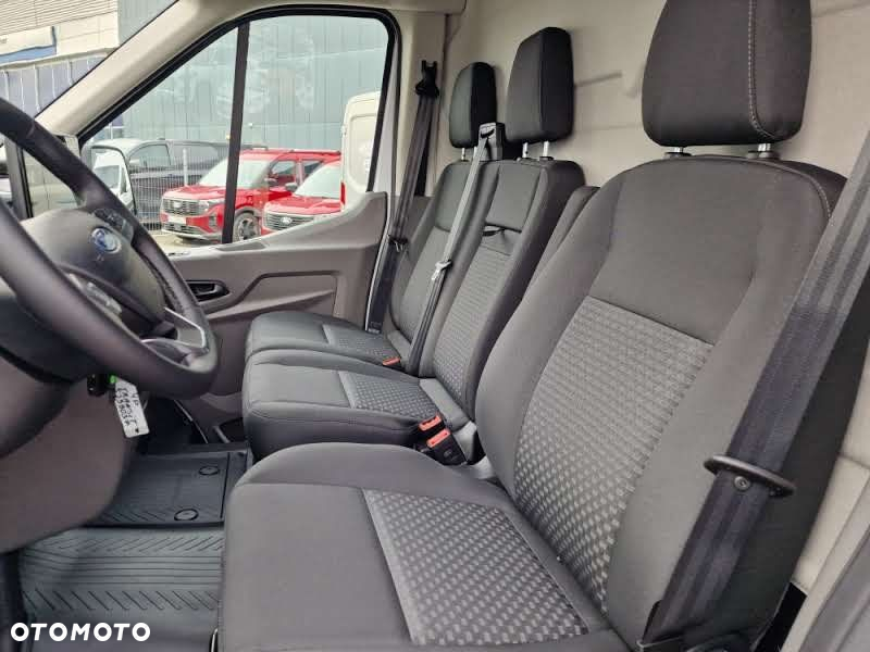 Ford Nowy Transit - 9