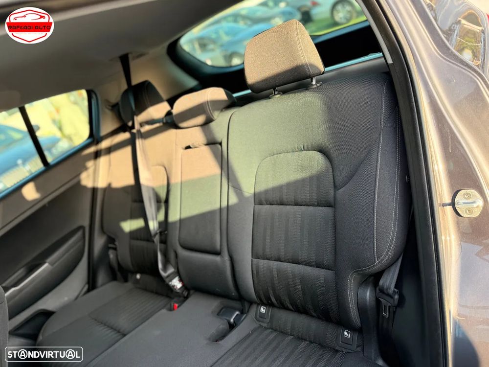Kia Sportage 1.7 CRDI ISG EX - 10