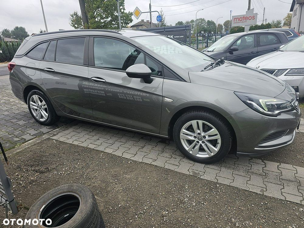 Opel Astra - 4