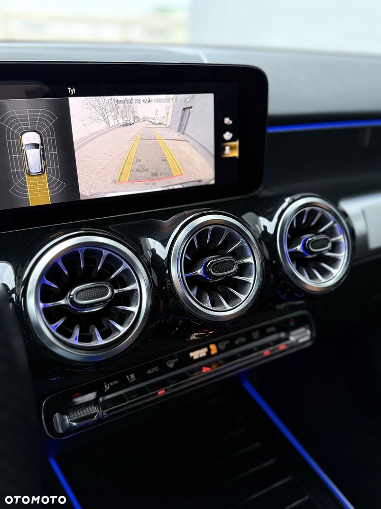 Mercedes-Benz GLB 200 d 4-Matic AMG Line 8G-DCT - 19