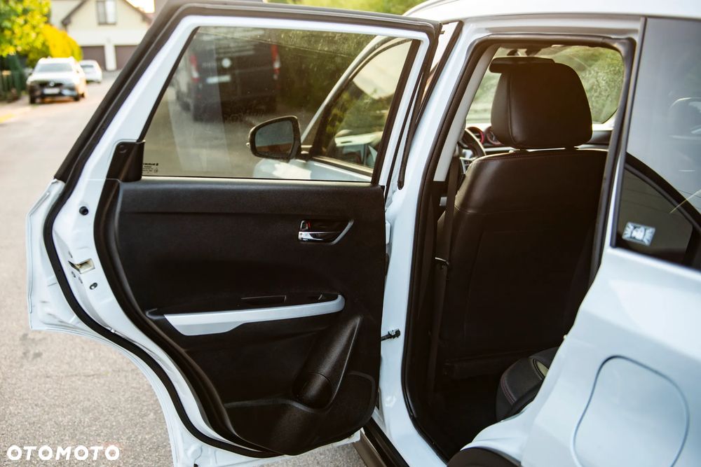 Suzuki Vitara 1.6 (4x4) Allgrip Automatik Comfort+ - 31