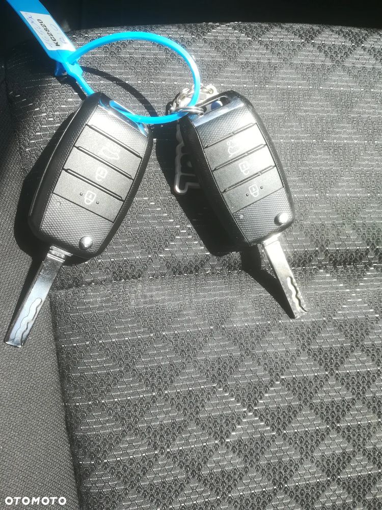 Ford Tourneo Connect 1.0 EcoBoost Start-Stop Titanium - 25