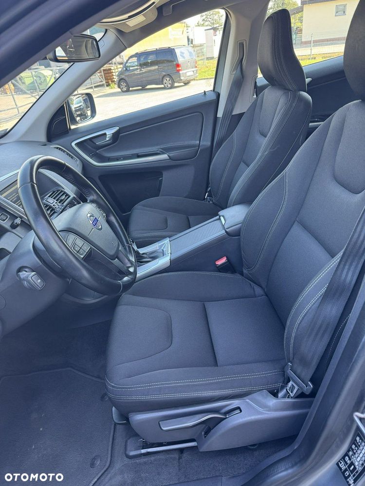 Volvo XC 60 - 24