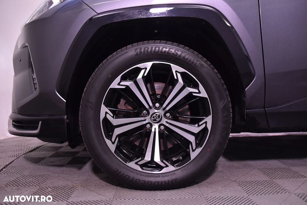 Toyota RAV4 - 13