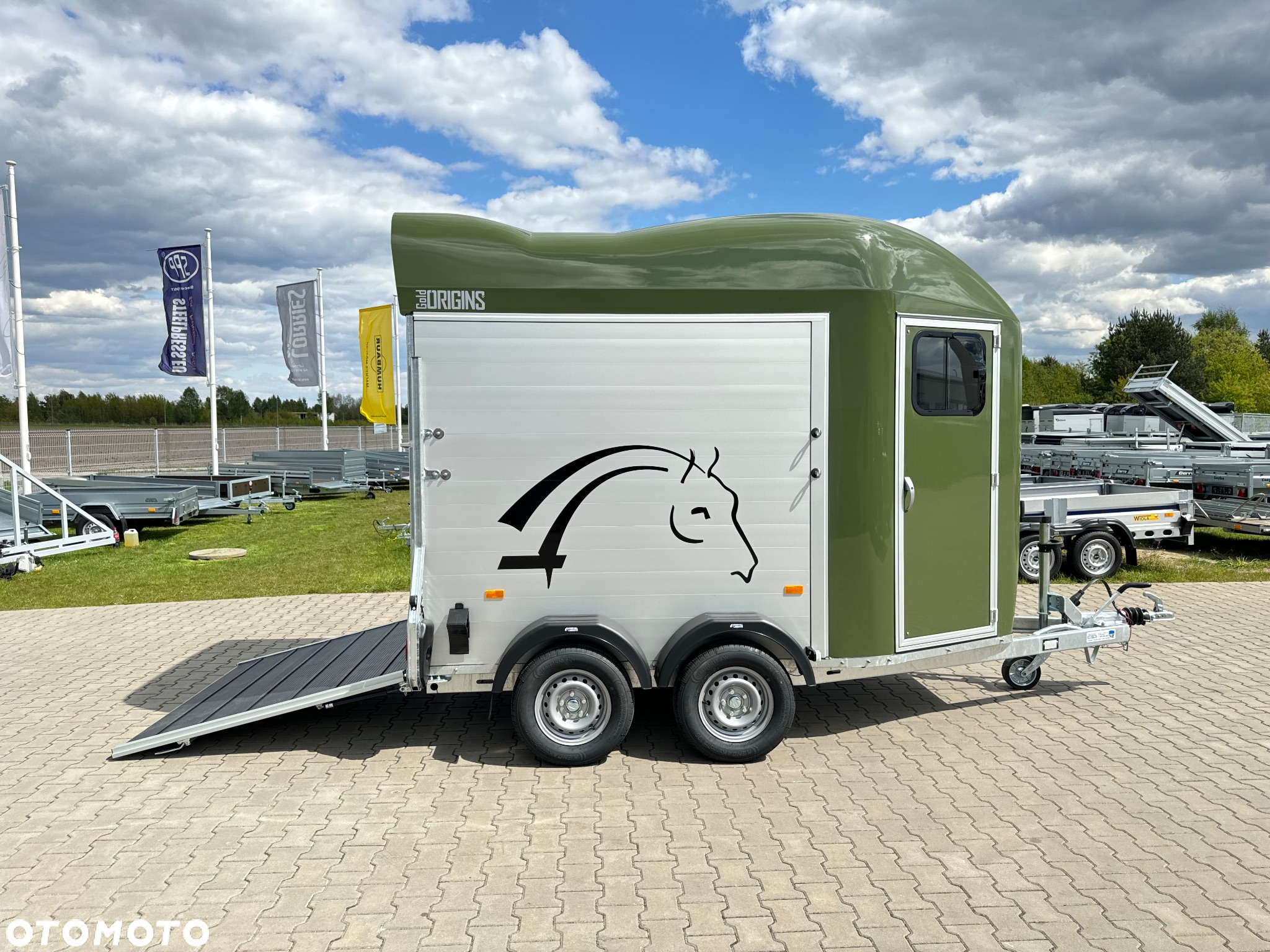 Cheval Liberte Gold Orgin Alu + siodlarnia , do przewozu 2 koni , 2000 kg - 24