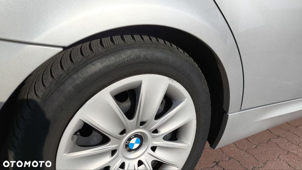 BMW Seria 3 318d - 12
