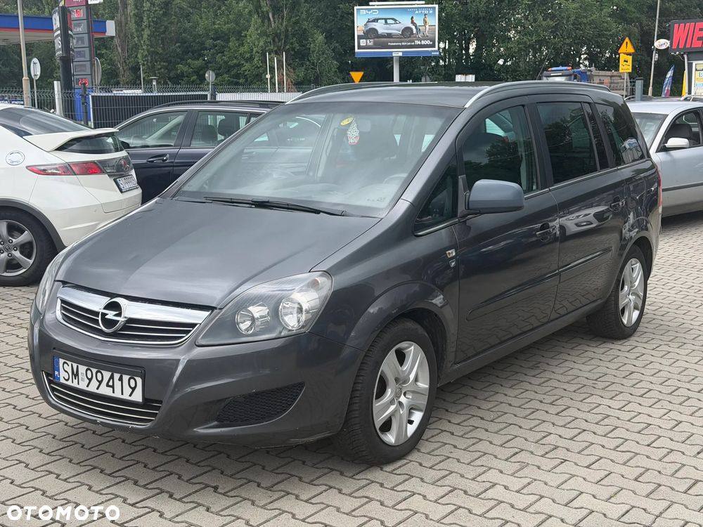 Opel Zafira - 1