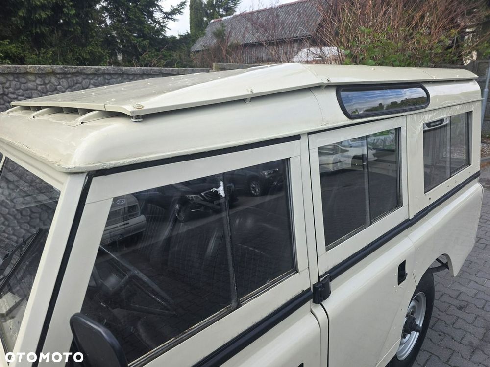 Land Rover Defender - 11