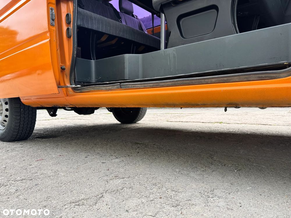 Mercedes-Benz Sprinter - 15
